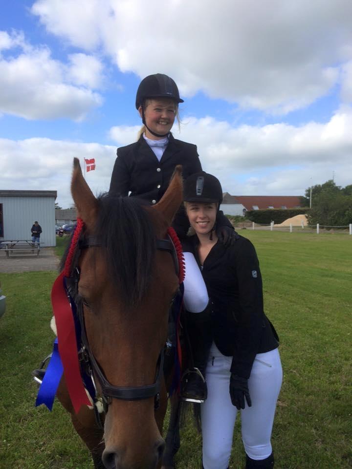 DSP Shamrocks Massa E. Cozzile  - Springstævne 2015 - Signe på Massa og jeg til højre. Vi deltog begge to og kom begge hjem med roset :o) billede 20