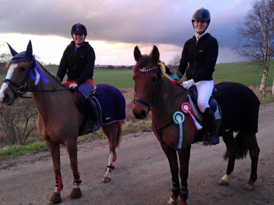 DSP Hindhøjs Tessa - Tessa og hendes halv søster Kia billede 3