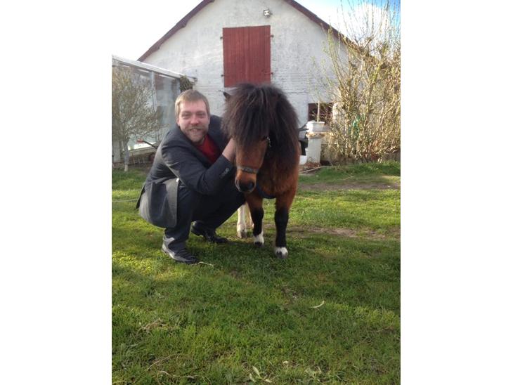 {{currentPhoto.altText}} billede {{currentPhoto.number}}