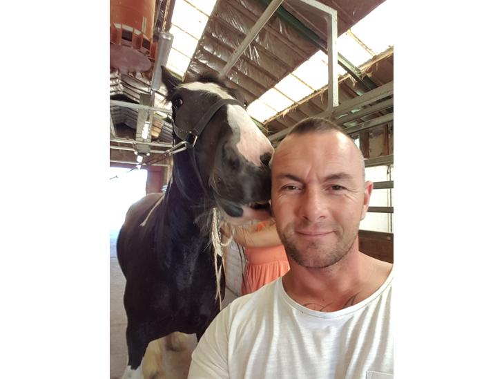 {{currentPhoto.altText}} billede {{currentPhoto.number}}