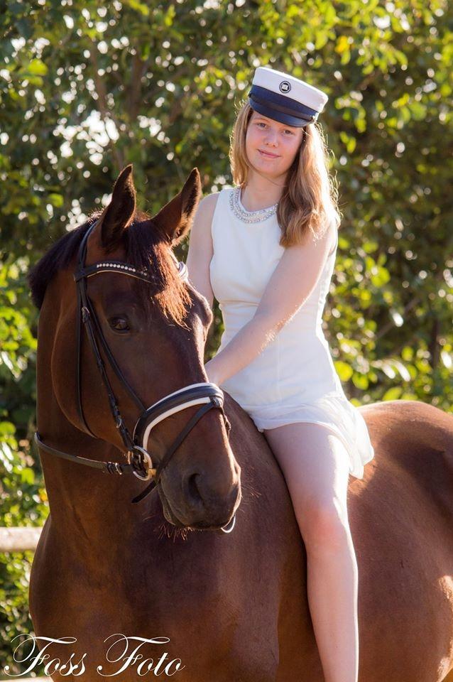 Oldenborg Muhlegårdens Pascal - Studentershoot :-) Fotograf: Foos Foto billede 16
