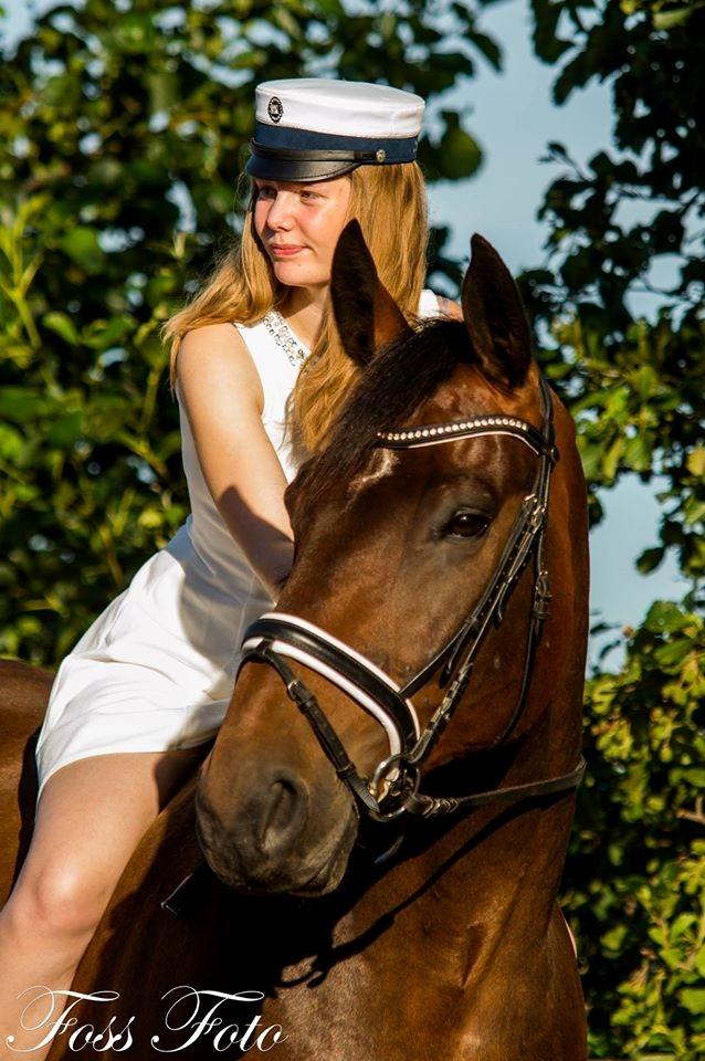 Oldenborg Muhlegårdens Pascal - Studentershoot :-) Fotograf: Foos Foto billede 17