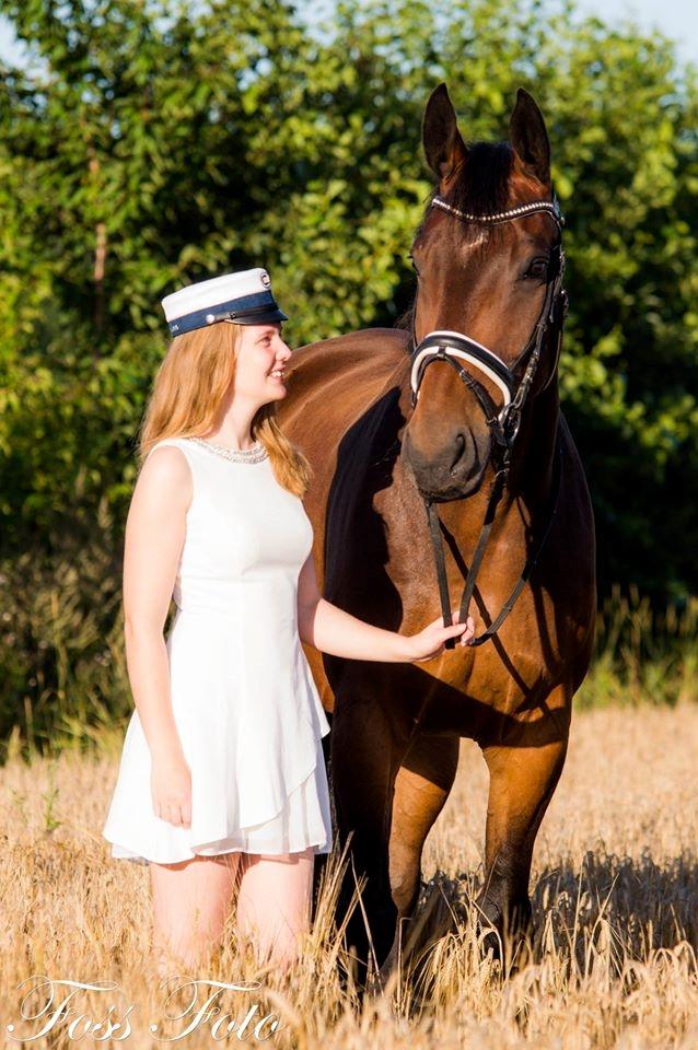 Oldenborg Muhlegårdens Pascal - Studentershoot :-) Fotograf: Foos Foto billede 19