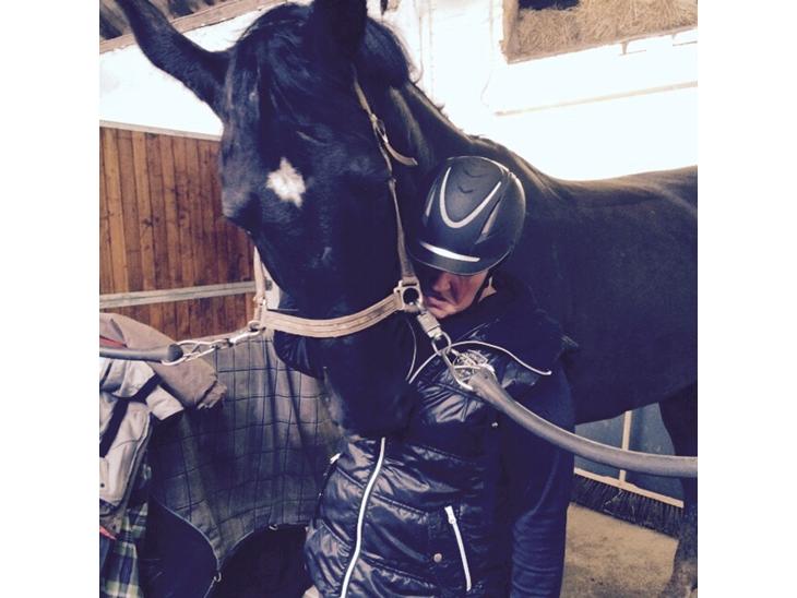 {{currentPhoto.altText}} billede {{currentPhoto.number}}