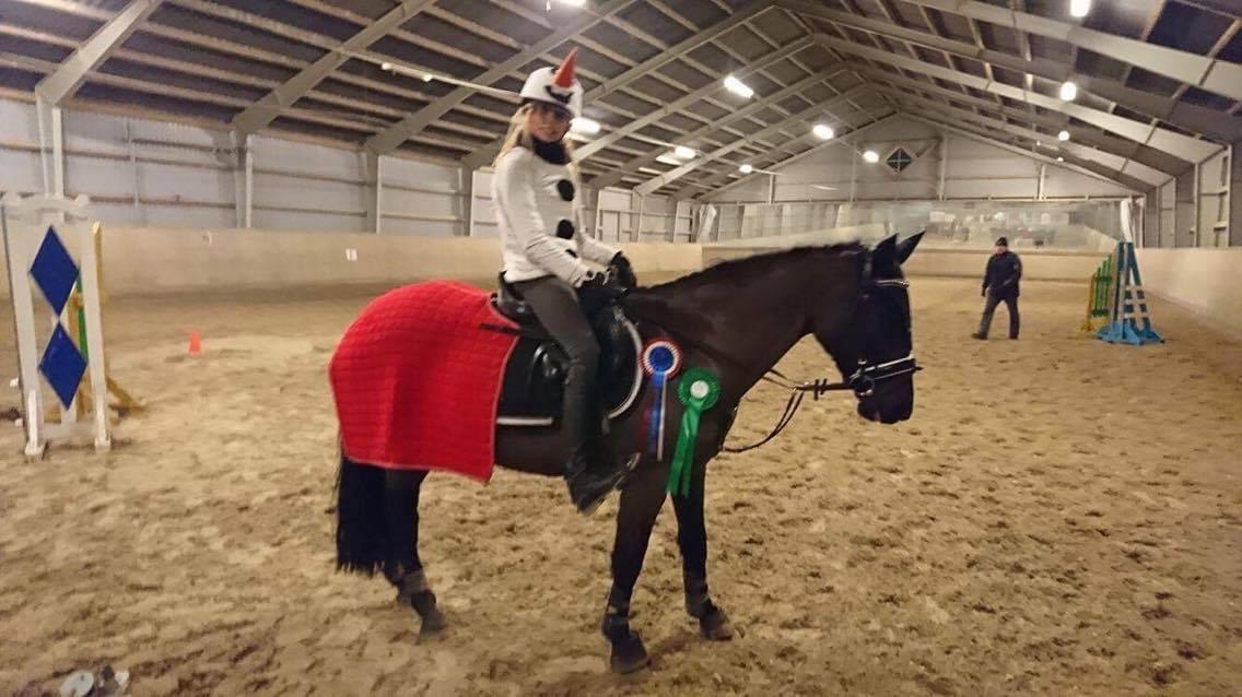 New Forest Mekil - 2x0 runder i 50 cm til første stævne i spring billede 13