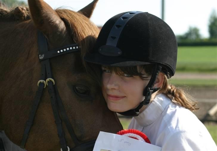 DSP Tovdal´s Balooca  - synes det her billed er lidt sødt..balooca måtte bare godt komme lidt mere med.. foto: min far billede 12