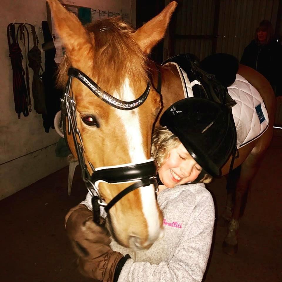 Anden særlig race Bastian (Solgt) - Silje og Basse hygger... billede 10