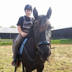 Anden særlig race Lille Lonni