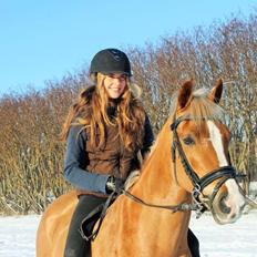 Anden særlig race June