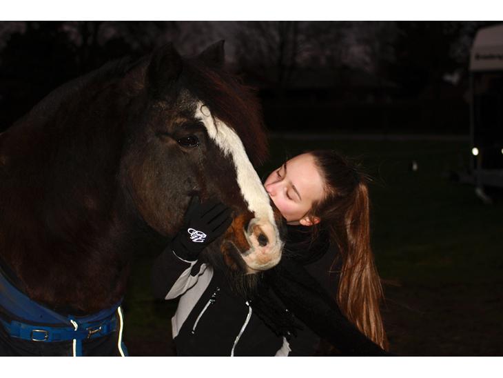 {{currentPhoto.altText}} billede {{currentPhoto.number}}