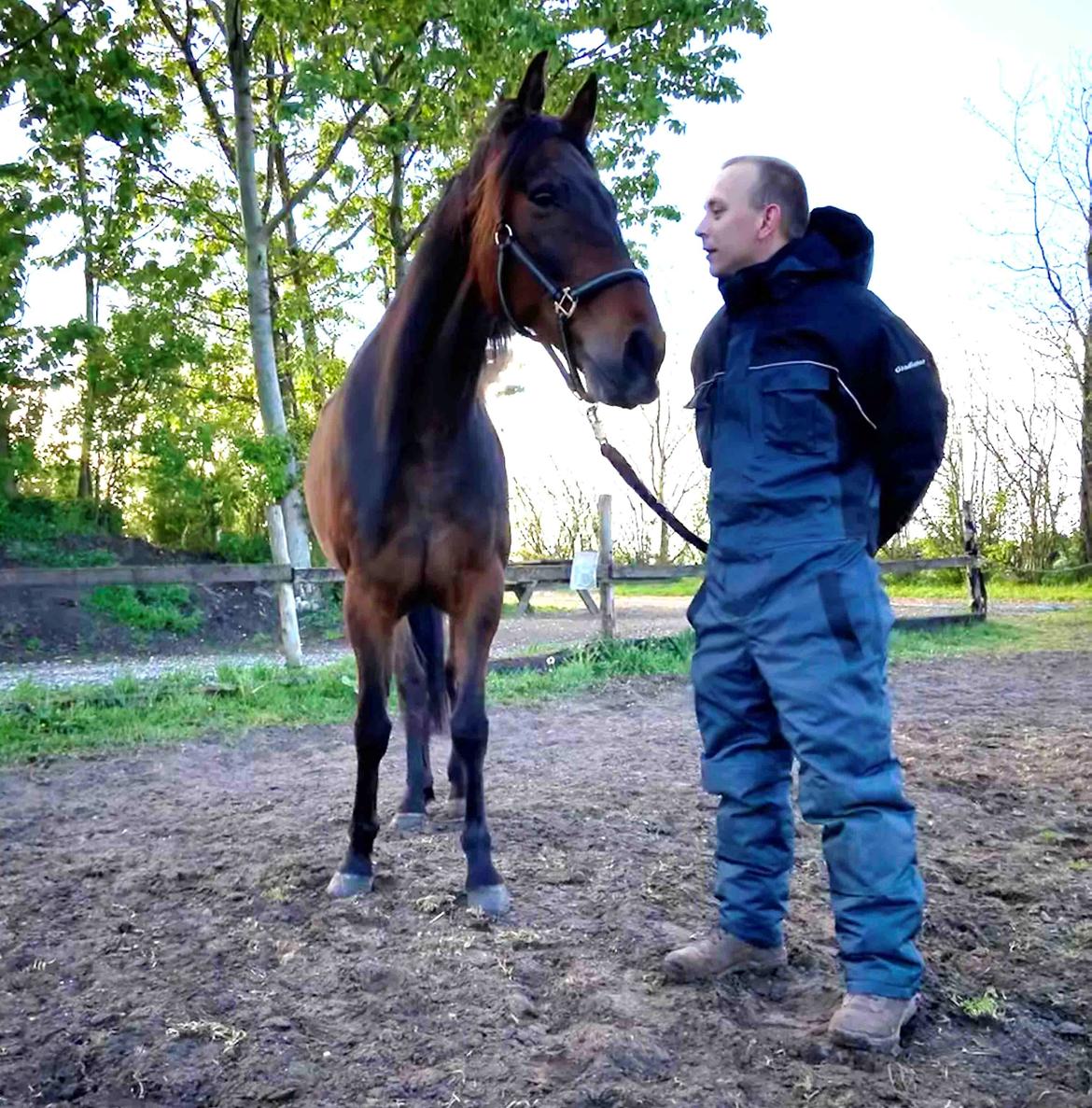 Traver Redford - Far som hygger på banen :) billede 8