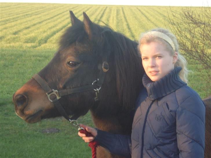 Anden særlig race Valde - et billede vi brugte til konfirmations indbydelser. <3 billede 1