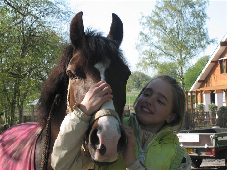 DSP Red Lady -  tidl. pony R.I.P :'( - Kærlighed  billede 7