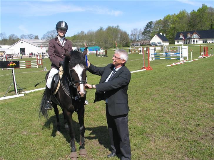 New Forest Heidi - Solgt - morsø, mit første ditriktstævne (: <3 2 plads i LB. stooolt :D billede 15