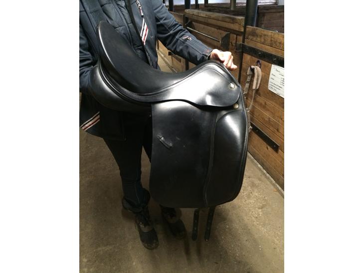 {{currentPhoto.altText}} billede {{currentPhoto.number}}