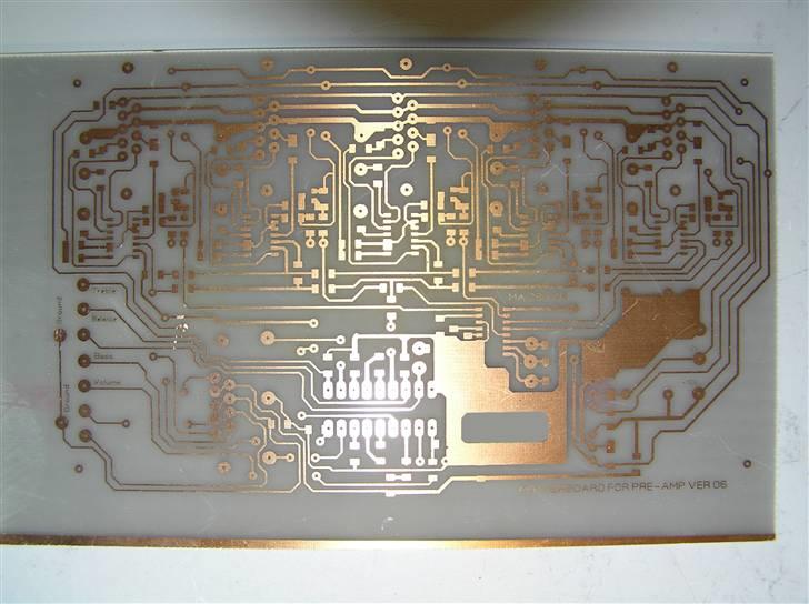 Selvbygget Forstærker - Mit forforstærker print jeg er ved at få lavet også. en del smd lodning :( billede 5