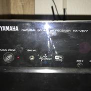 Yamaha rx-v677 slår fra ?