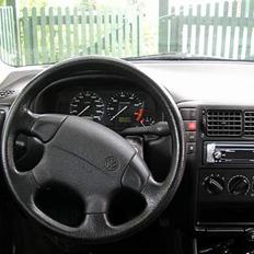 Bilstereo Polo 6N