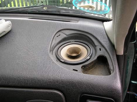Bilstereo Polo 6N - Hva fanden er det?!? billede 3