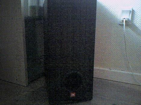 Computeranlæg JBL billede 1