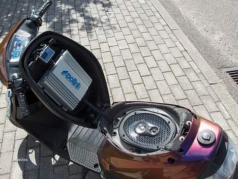 Scooterstereo Jog anlæg - Uhmm.. Pænt helhedsindtryk, ik ??!! billede 1