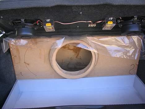 Bilstereo Emhaser polo billede 2