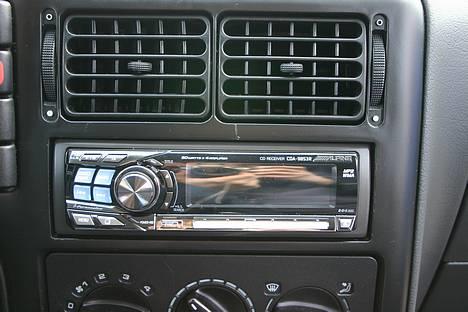 Bilstereo Emhaser polo billede 12