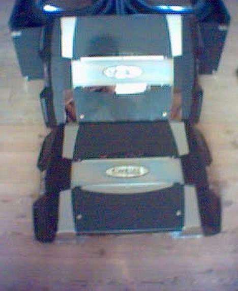 Bilstereo volvo 240 - sådan 2 hehe det skulle være nok i første omgang billede 1