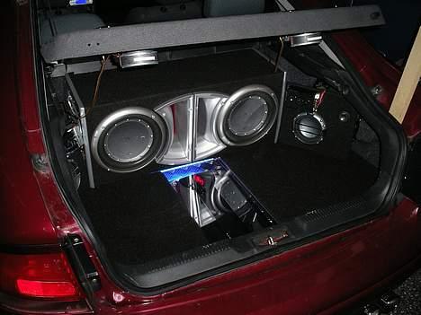 Bilstereo Rockford Fosgate billede 2