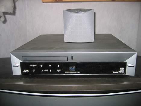 Hjemmebiograf JVC billede 1