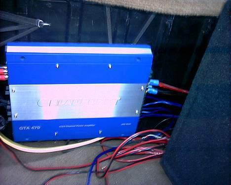 Bilstereo blaupunkt i polo - Forstærker på i alt 800 W billede 2