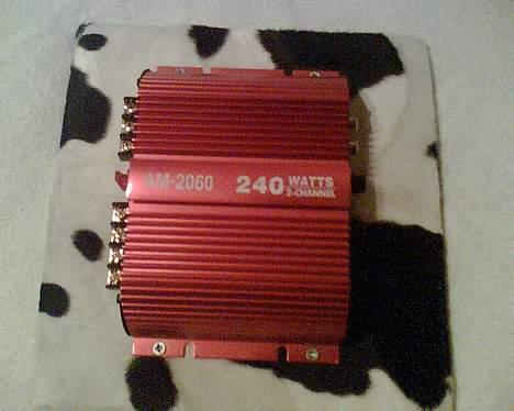 Scooterstereo XSound anlæg i Neos - Forstærkeren billede 4