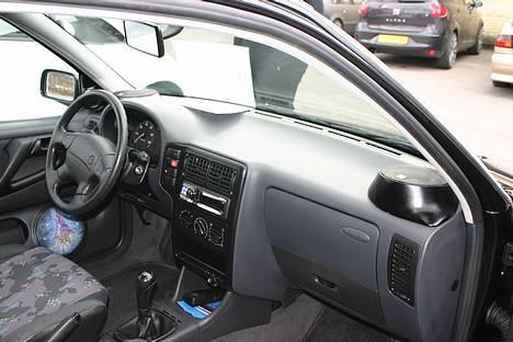Bilstereo Emhaser polo billede 17