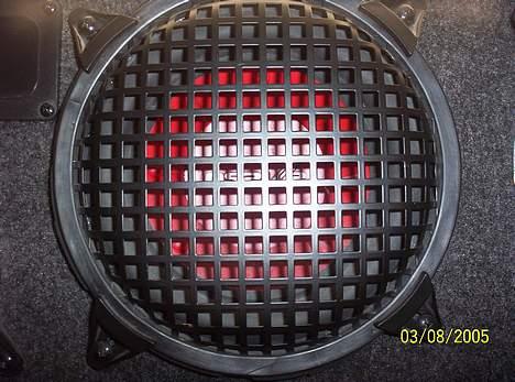 Hjemmebiograf Jvc rx - 7032v - en af de nye bassenheder der er i! stod de var på 500 watt, men det er fandme løgn! men spiller meget godt.. billede 10