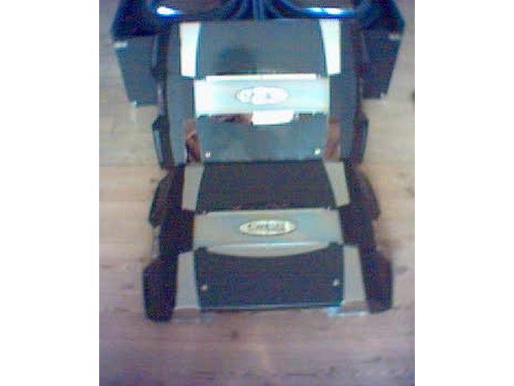 {{currentPhoto.altText}} billede {{currentPhoto.number}}