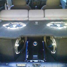 Bilstereo audiobahn