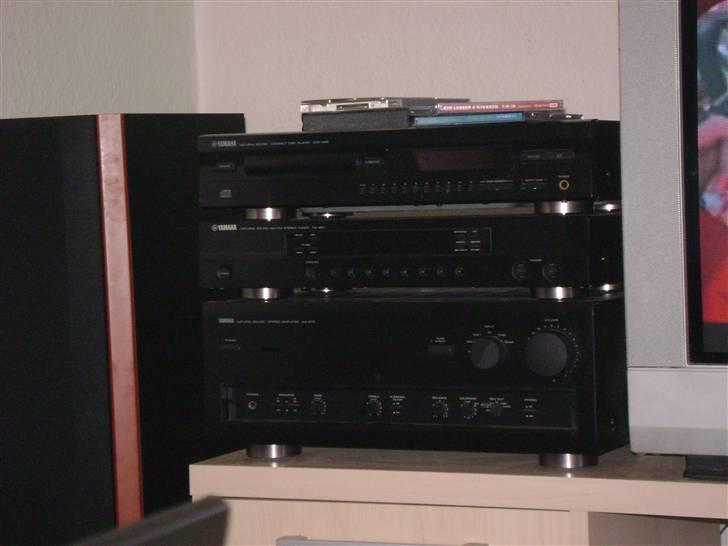 Musikanlæg Yamaha og JBL - fra oven,: cd afspiller, tuner og forstærker. billede 12