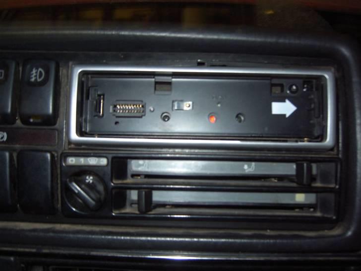 Bilstereo i golf markræser billede 8