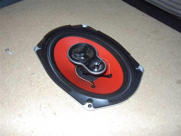 Bilstereo i golf markræser billede 10