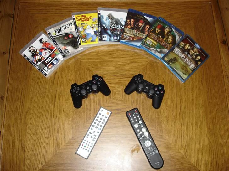Hjemmebiograf Stilfuld Hjemmebio - Et par Blueray Film, PS3 spil og fjernbetjeningerne billede 10