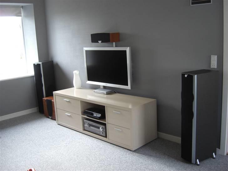 Hjemmebiograf Yamaha Vs. Jamo - Mit tv er kommet op og hænge og afspilleren er erstattet med ps3. billede 12