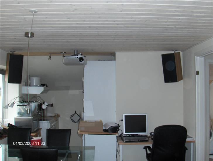Hjemmebiograf HK,B&W,Optoma DLP DIY - Billede af min bagerste del af installationen billede 3