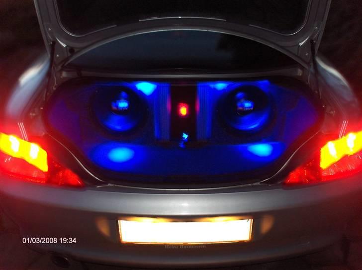 Bilstereo 406 Coupe` - med lidt lys på... billede 6