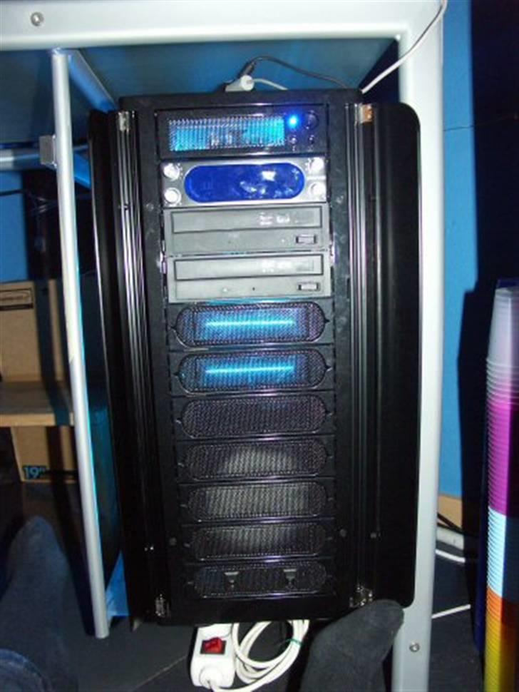 Computeranlæg CERWIN-VEGA CLS-10(SOLGT) - Min Pc forfra. billede 17