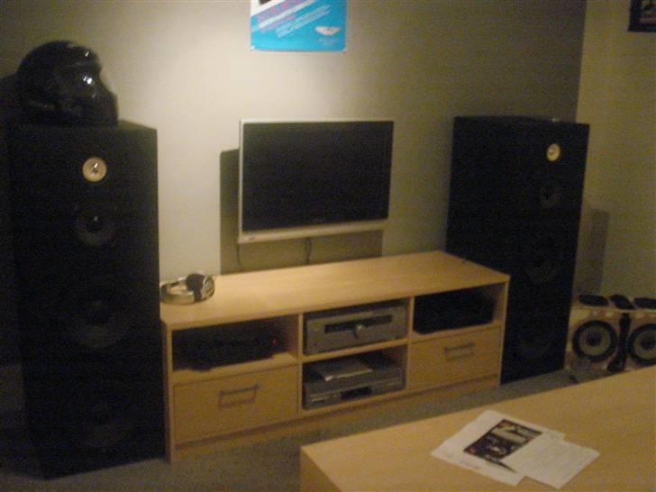 Hjemmebiograf Philips, Eltax,BlackAtack billede 1