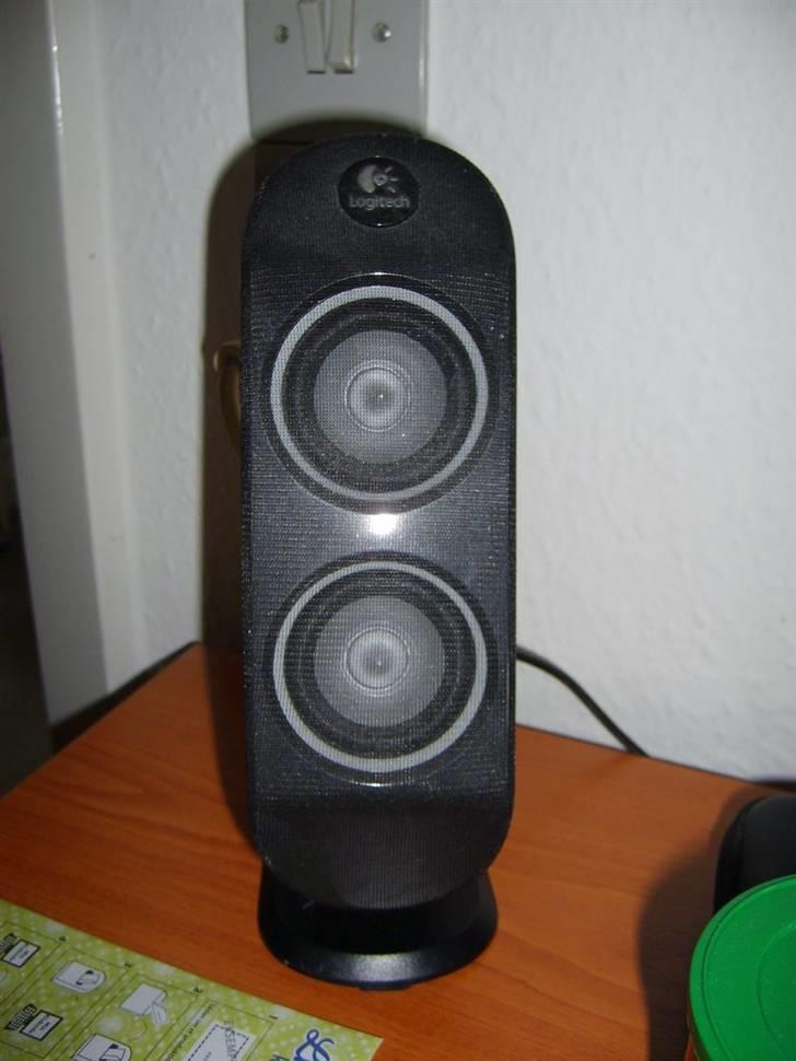 Computeranlæg Comp Logitech X-230 - Venstre satellit billede 2