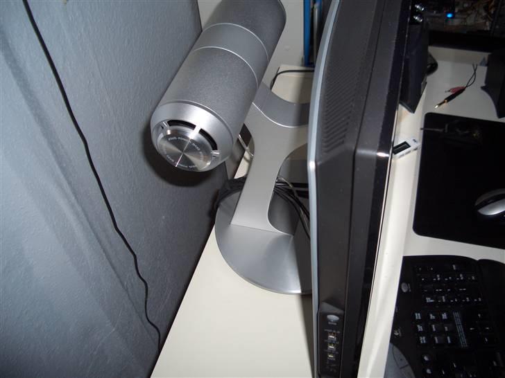 Computeranlæg 5.1 (X-Fi)(Asus/Creative) - Skræmens Sub som virkelig kan rykke billede 4