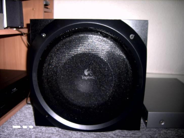 Hjemmebiograf Logitech Z-5500 Digital - bassen billede 2