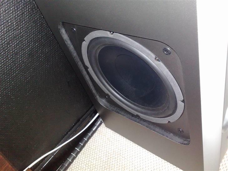 Hjemmebiograf NAD, Jamo og Samsung - 10" Bass i siden :) billede 7