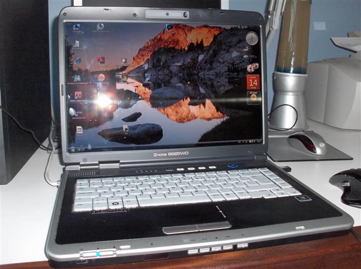 Computeranlæg zepto 6625WD + 180wats billede 1